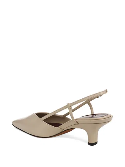 Vince Levvy Pointed Slingback Pumps In Brown