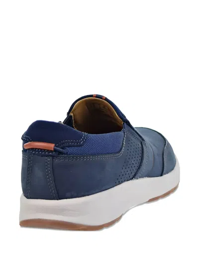 Clarks Originals Un Trail Step Perforated-detail Loafers In Blue