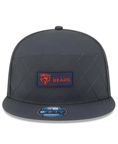 New Era Men's Charcoal Chicago Bears 2025 Sideline Cold Weather Split Panel 9fifty Snapback Hat In Black