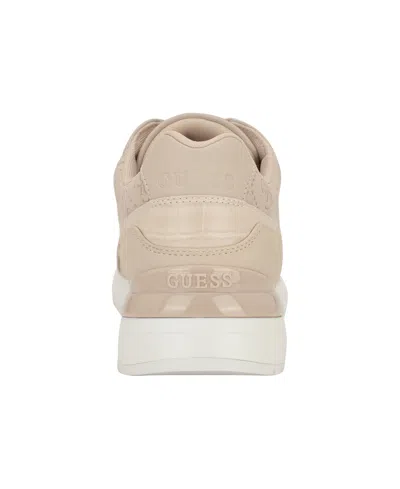 Guess Moxea Sneaker In Neutral