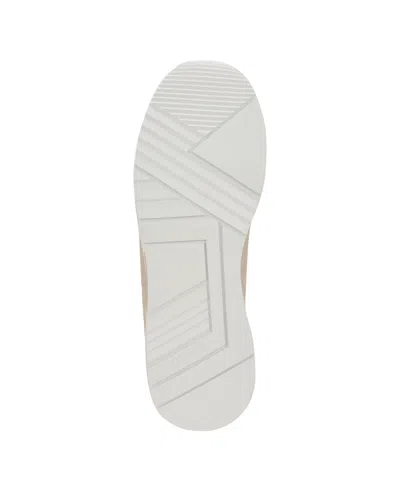 Guess Moxea Sneaker In Neutral