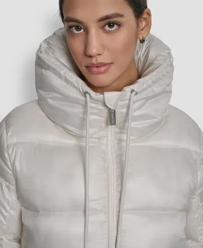 Dkny Jeans Women's Long Sleeve Quilted Puffer Jacket In White