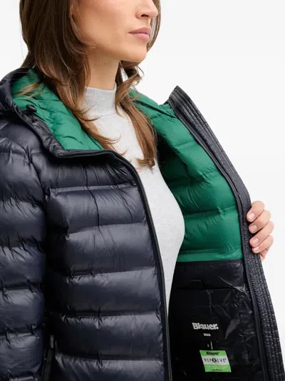 连帽领填充夹克