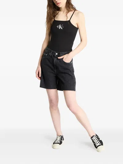 磨损边百慕大短裤