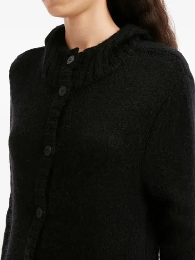 纽扣磨损边开衫