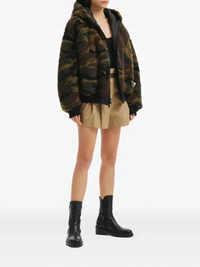 Juunj Hooded Camouflage-pattern Jacket In Green