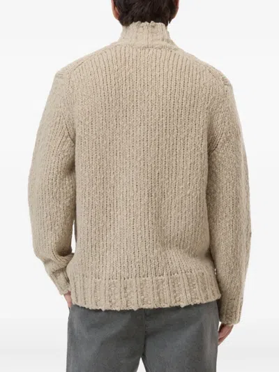 Closed Buttoned Cardigan In Gray