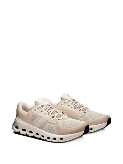 On Sneakers Cloudrunner 2 Pearl Desert Uomo In Neutral