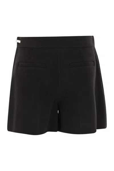 Sportmax Double Pleated Tailored Shorts In Luxurious Wool In Black