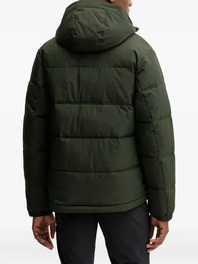 LOGO印花填充夹克