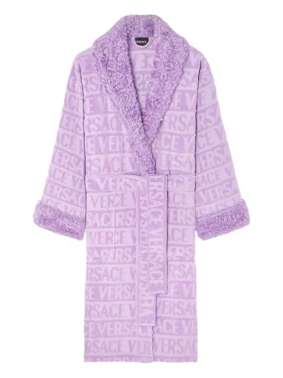 Versace Logo-jacquard Fleece-trimmed Robe In Purple