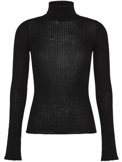 Cruna Ribbed Corinne Sweater In Black