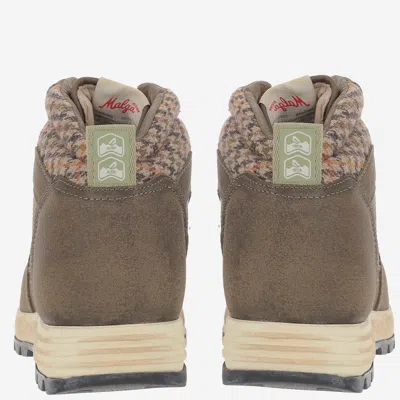 Autry Low Top Sneakers With Round Toe And Ridged Sole In Brown