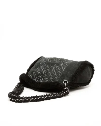 Pre-owned Chanel Cc Mouton Chain Bag In Black
