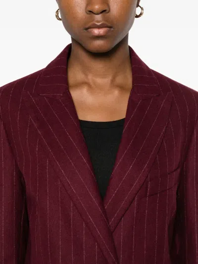 细条纹双排扣西装夹克