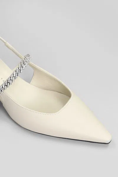 Roberto Festa Mallory Pumps In Beige Leather In Nude