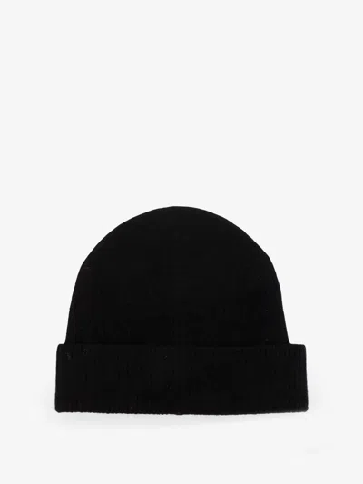 Apc A.p.c. Women Axel Virgin Wool Hat In Multi
