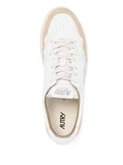 Autry Sneakers In White