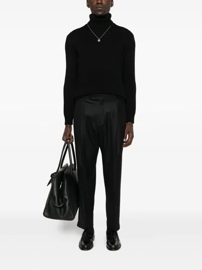 Kangra Cashmere Ribbed Turtleneck Sweater In Wool In Black