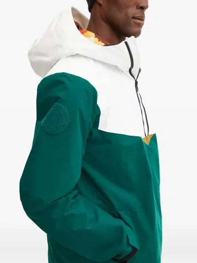 Helly Hansen Logo Hooded Jacket In Green