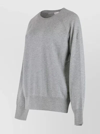 Moncler Relaxed Fit Cashmere Sweater In Gray