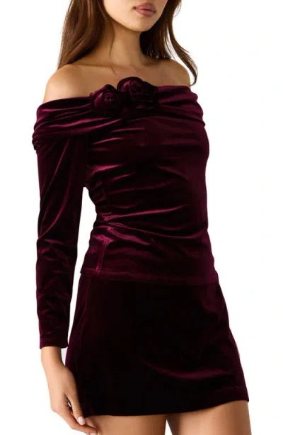 Steve Madden Lici Rosette Off The Shoulder Velvet Top In Burgundy