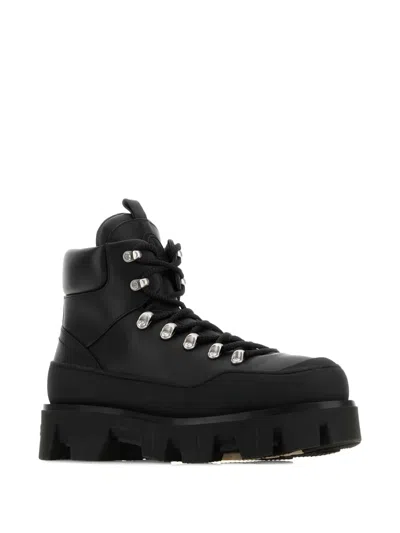 Moncler Peak Trek Leather Lace-up Boots In Black