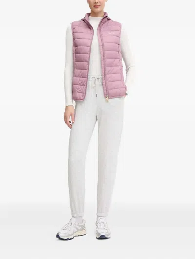 LOGO细节填充马甲