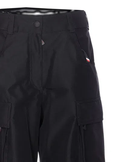 Moncler Patch-logo Ski Cargo Pants In Black