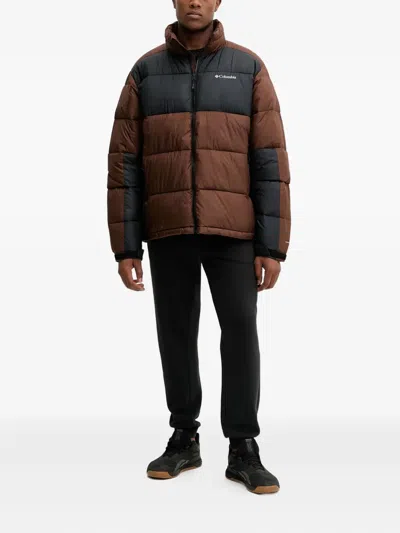 LOGO刺绣填充夹克