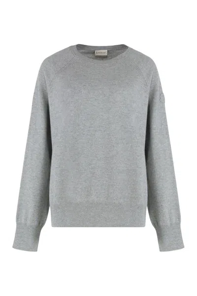 Moncler Relaxed Fit Cashmere Sweater In Gray