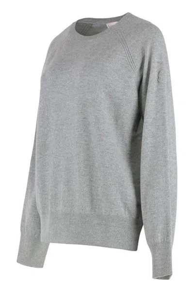 Moncler Relaxed Fit Cashmere Sweater In Gray