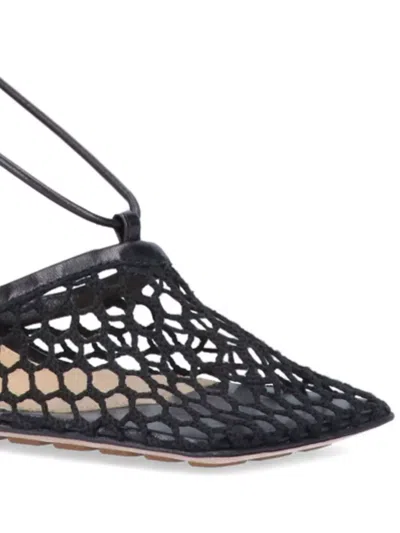 Bottega Veneta Pointed Toe Pumps With Mesh Design And Ankle Ties In Black
