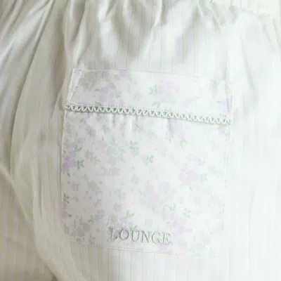 Lounge Sage In White