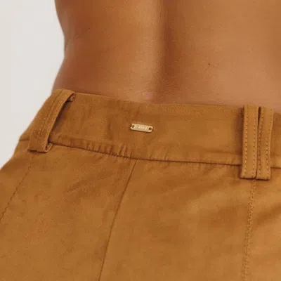 Lounge Tan In Brown