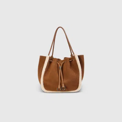 Lounge Chestnut In Brown