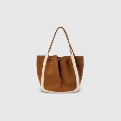 Lounge Chestnut In Brown