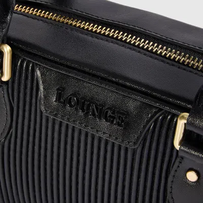 Lounge Black In Black