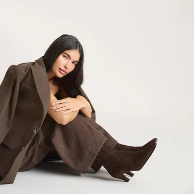 Lounge Chocolate In Brown