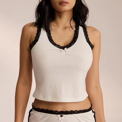 Lounge White In Multi