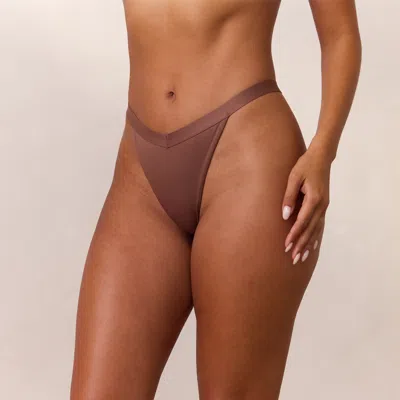 Lounge Nutmeg In Brown