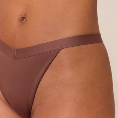 Lounge Nutmeg In Brown