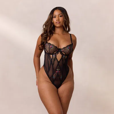 Lounge Black In Black