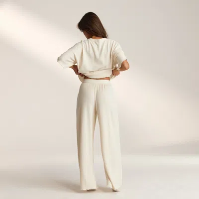 Lounge Cream In White