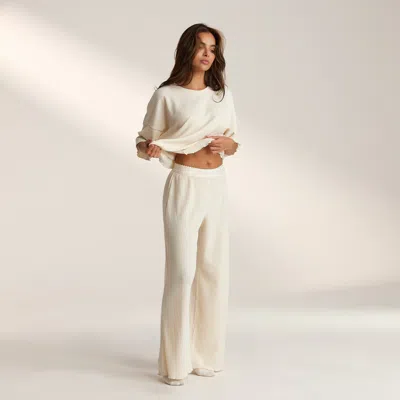 Lounge Cream In White
