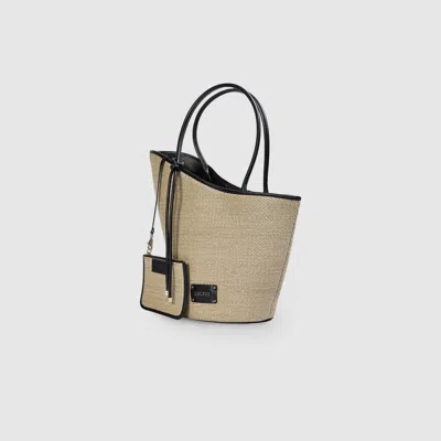 Lounge Raffia