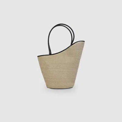 Lounge Raffia