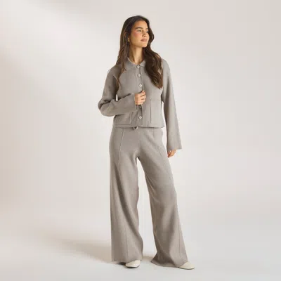 Lounge Warm Grey In Gray