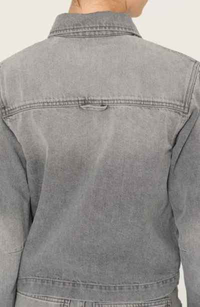 Dl1961 Montauk Crop Denim Button-up Shirt In Gray