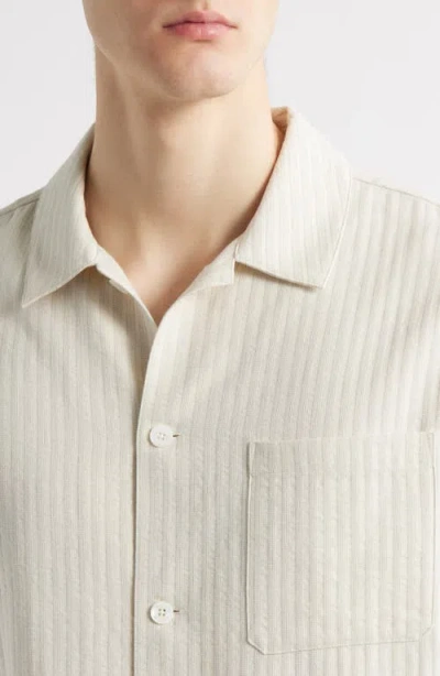 Frame Jacquard Short Sleeve Button Front Shirt In White Sand